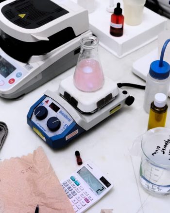 AtWorkWith_Dr_Bronners_Magic_Soaps_02-800x1000